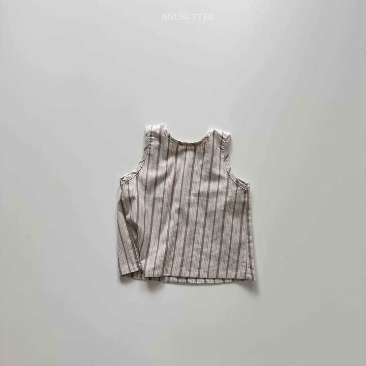 Natural Button Sleeveless Top