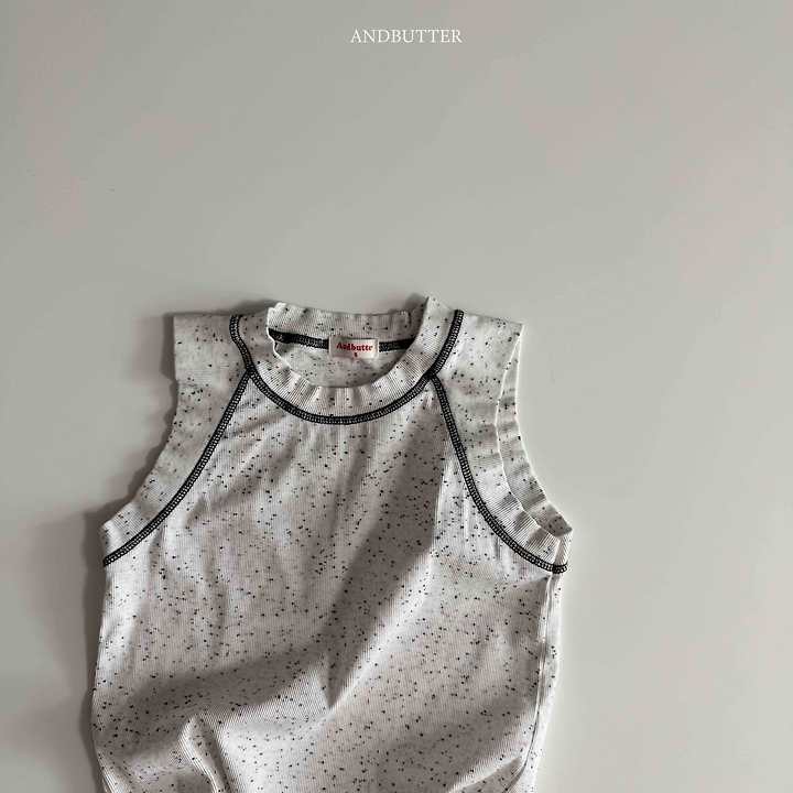 Ribbed Line Sleeveless Top