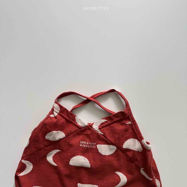 Moon Line Sleeveless Top